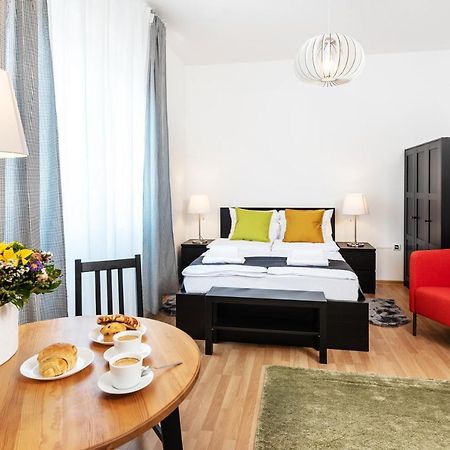 Studio Apartment Financial Park Beograd Eksteriør billede