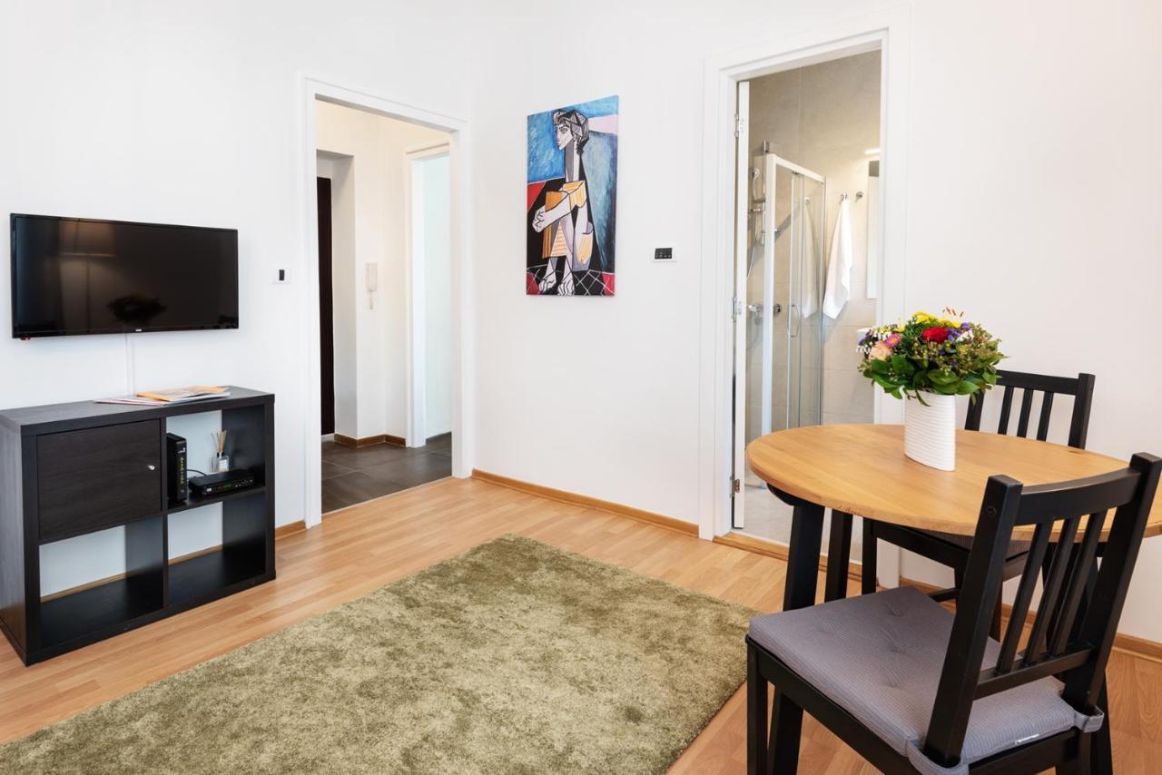 Studio Apartment Financial Park Beograd Eksteriør billede